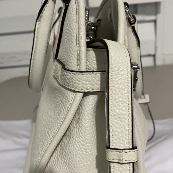 Handbag - Picture 3 of 8